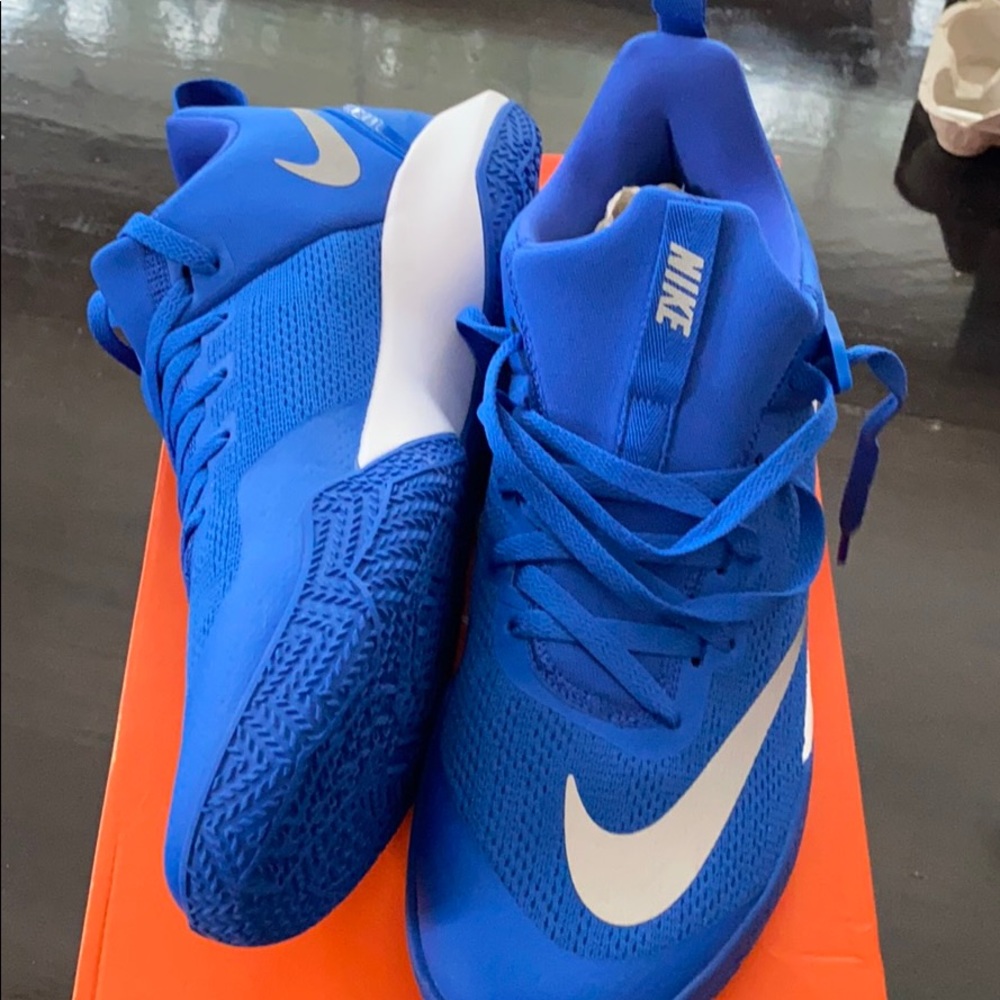 New Nike Xoom Shift Basketball Shoes